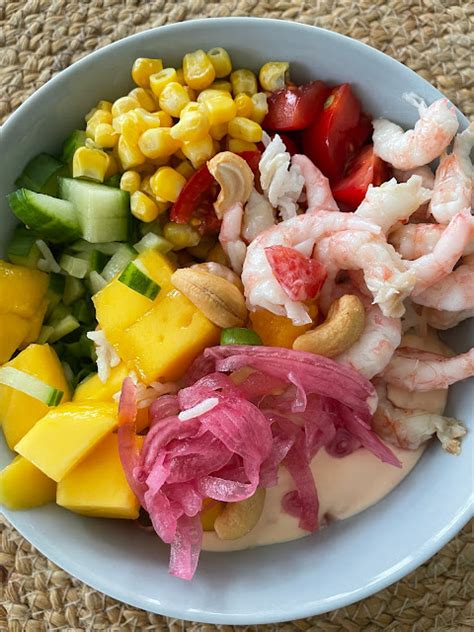 göra egen poke bowl räkor